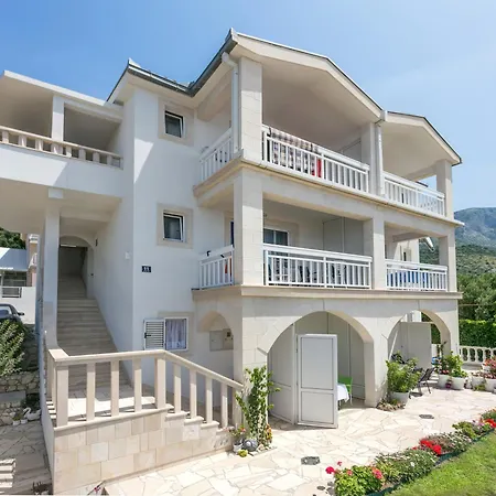 6736b Apartment *