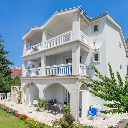 6736b Apartmán